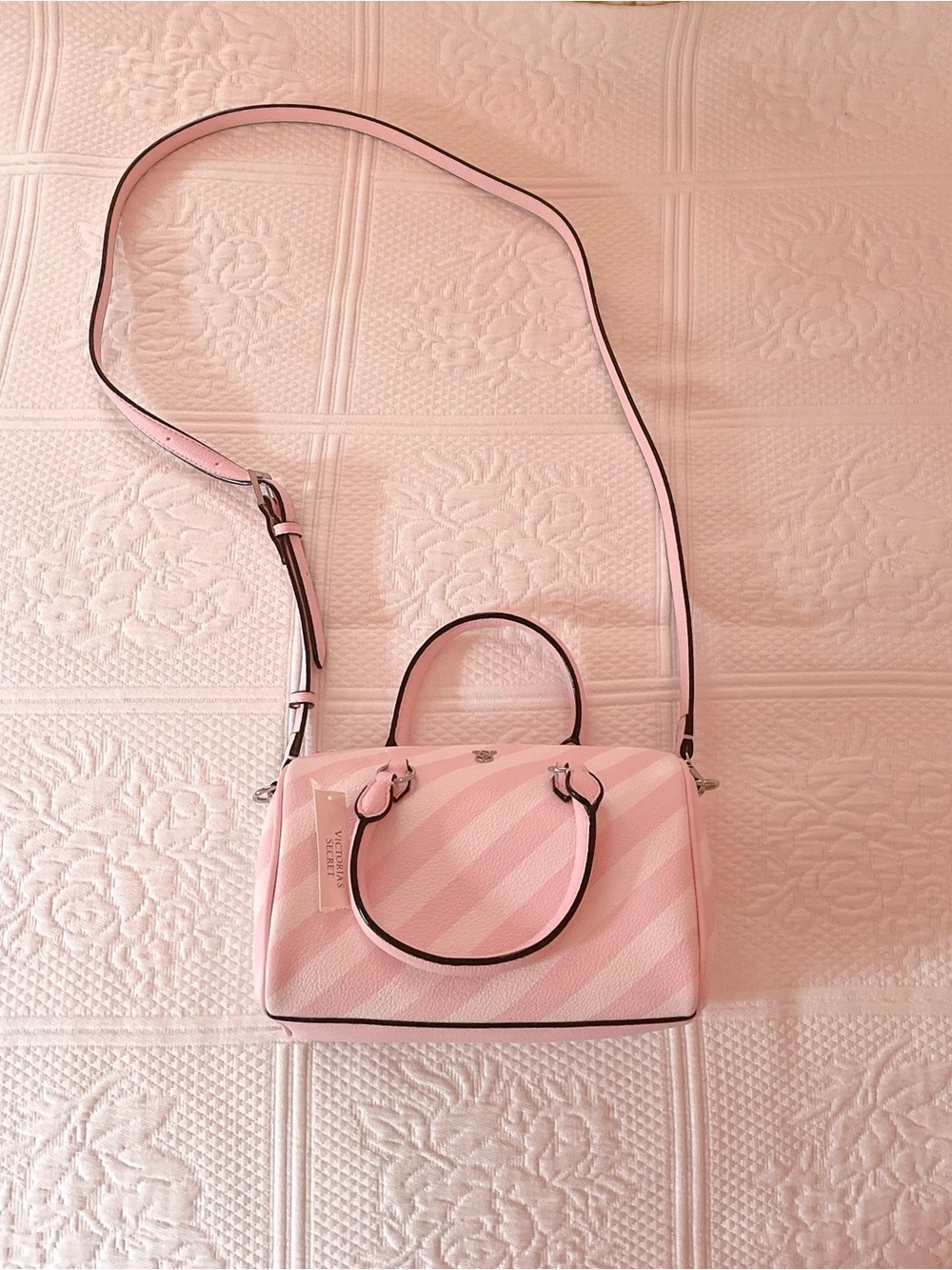 ྀིྀིྀིྀིྀི victoria’s secret heritage stripe mini duffel crossbody bag